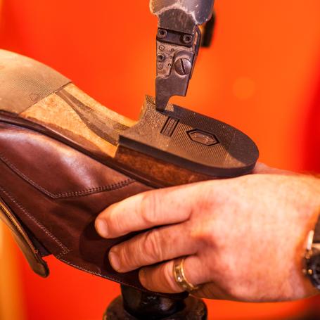 Mister Minit RIYC Tile