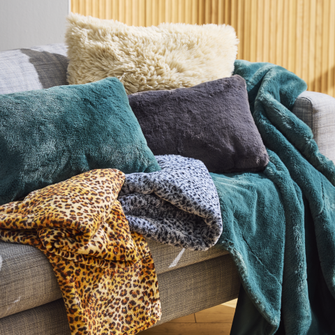 The Reject Shop Blankets
